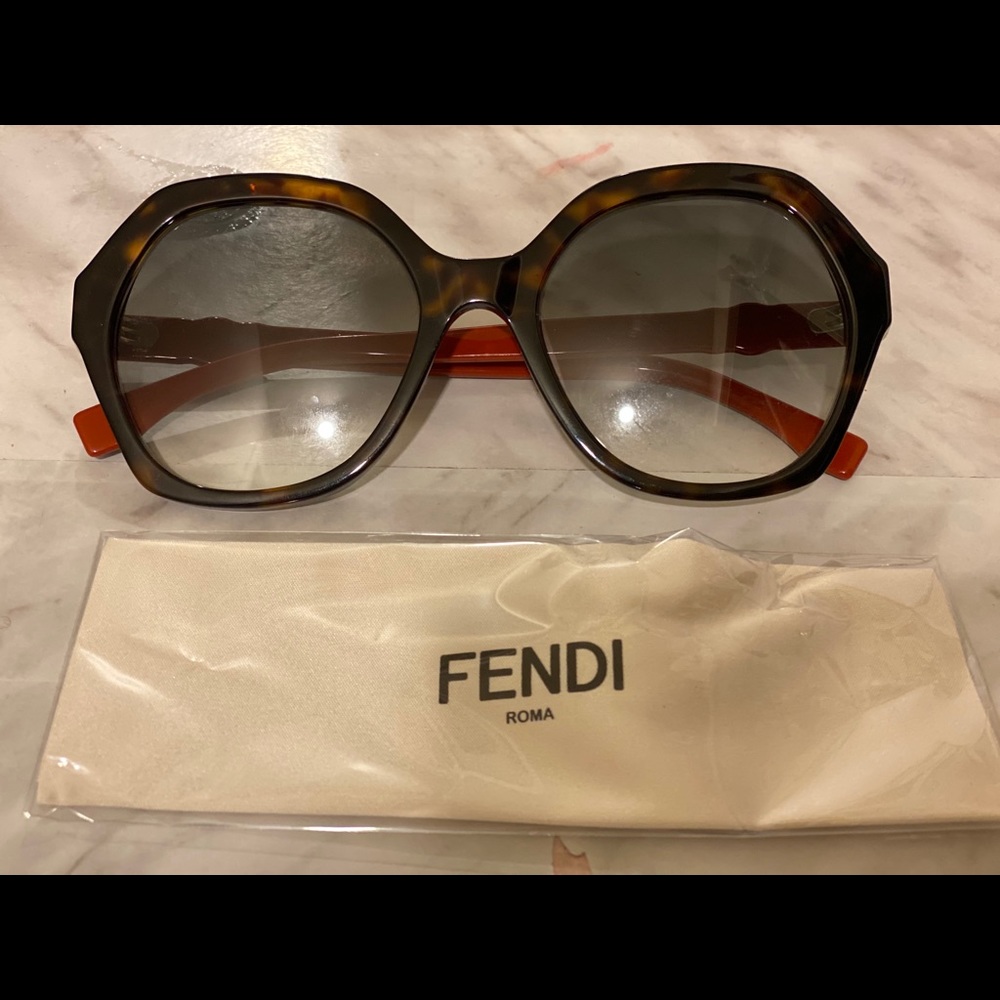 Sunglasses Fendi